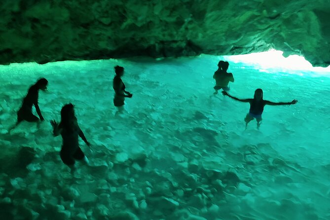 Small Group Speedboat Adventure Trip to Grama Bay - Dafina Bay offers a quieter pause