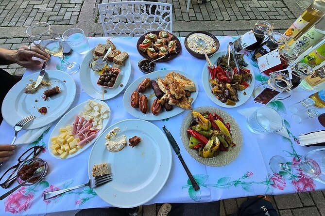 Special Tour "Wine Tasting - Blue Eye and Lekursi Castle" - Who should book this outing