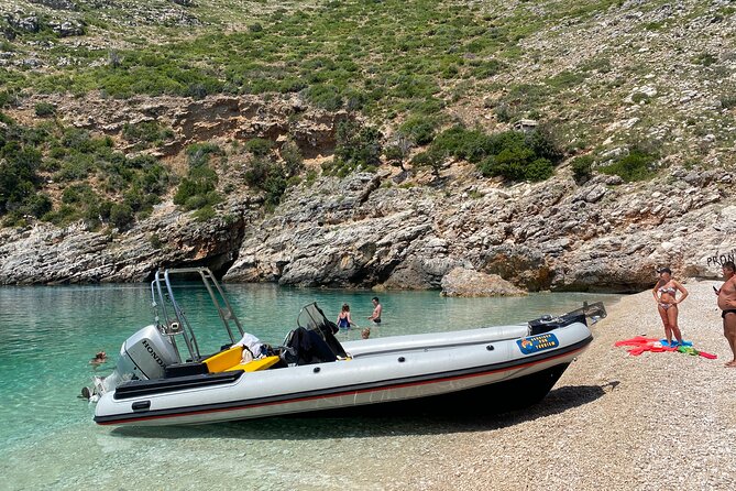 Speed Boat Tour to National Park and Grama Bay - The Blue Cave at Llovizi