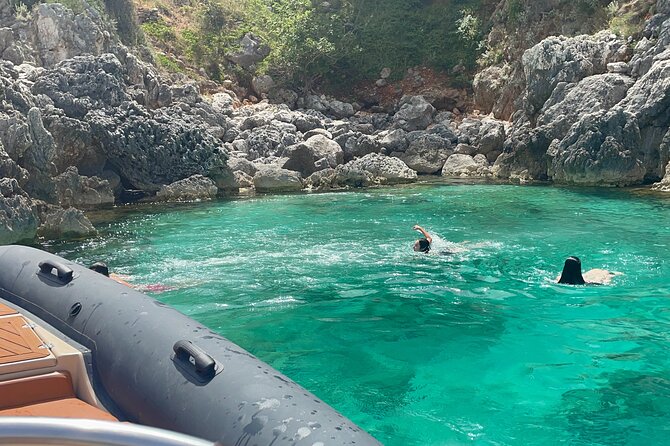 Speed Boat Tour to National Park and Grama Bay - Food, drinks, and the party atmosphere