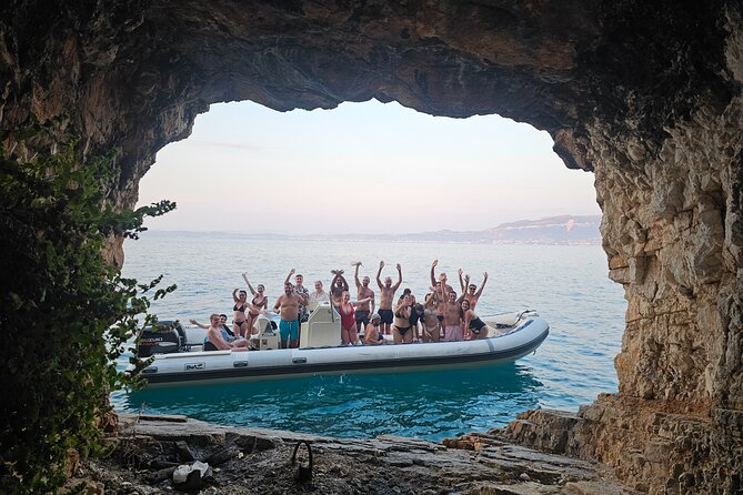 Speed Boat Trip to Haxhi Ali Cave and Karaburun Beach - The 30-minute ride back to Vlore