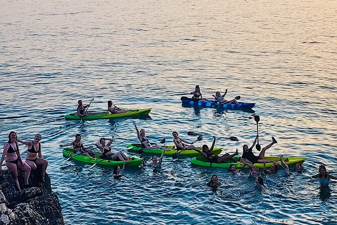 Sunset kayak/Sup tour - Lukova caves and Secret beaches - Starting at Shpella Lukove Beach