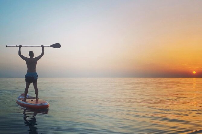 Sunset kayak/Sup tour - Lukova caves and Secret beaches - What the evening feels like