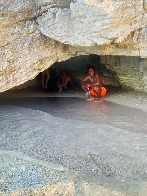 Sunset kayak/Sup tour - Lukova tiny caves and Secret beaches - The paddle to Pink Beach