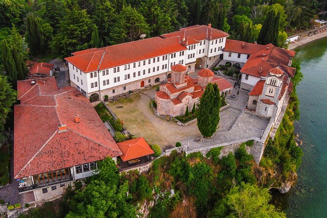 Tirana: Day Tour of Ohrid UNESCO, St Naum and Black Drin Spring - Black Drin springs: a calm first stop