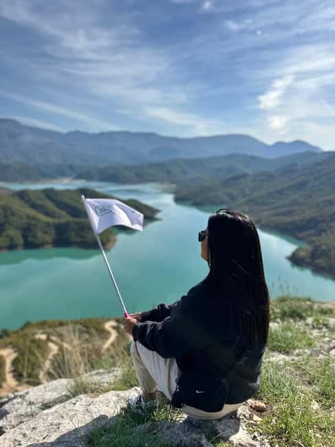 Tirana/Durres: Bovilla Lake and Mt. Gamti Off-Road 4x4 Tour - The rock formations stop on the return