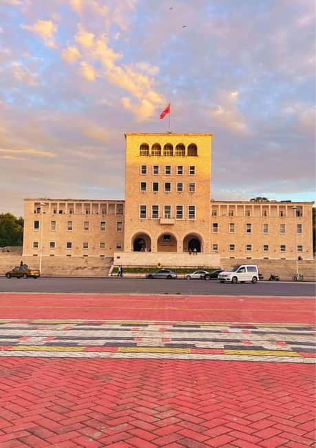 Tirana Highlights: A Walking Tour with a Local Guide - Et’hem Bey Mosque and Kulla e Sahatit