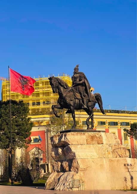 Tirana Highlights: A Walking Tour with a Local Guide - What the two-hour format does well