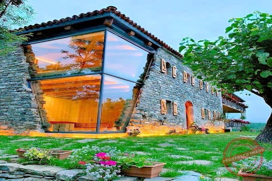 Tirana: Kruja Day Trip with Farm-to-Table Lunch - Kruja Castle connects views with Albanian history