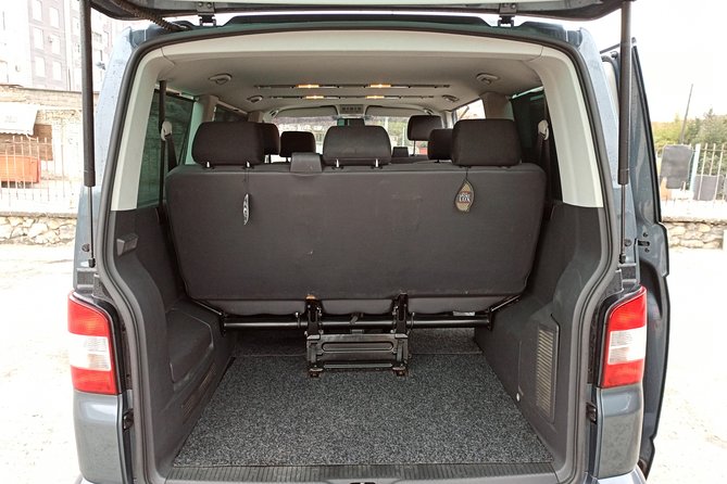Tirana ⇔ Ohrid, North Macedonia - Choosing the right vehicle for your group