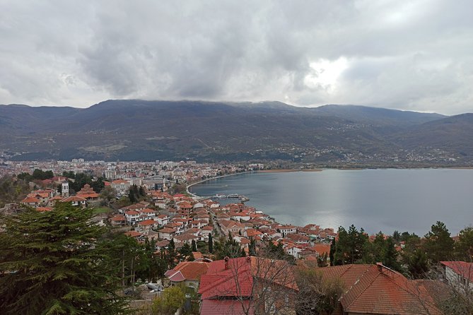 Tirana ⇔ Ohrid, North Macedonia - Meeting Flor and getting useful Ohrid advice
