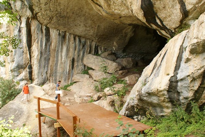 Tirana Semi-Private Hiking Tour of Pellumbas Cave & Erzeni Canyon - The guide, group size, and feel of the day