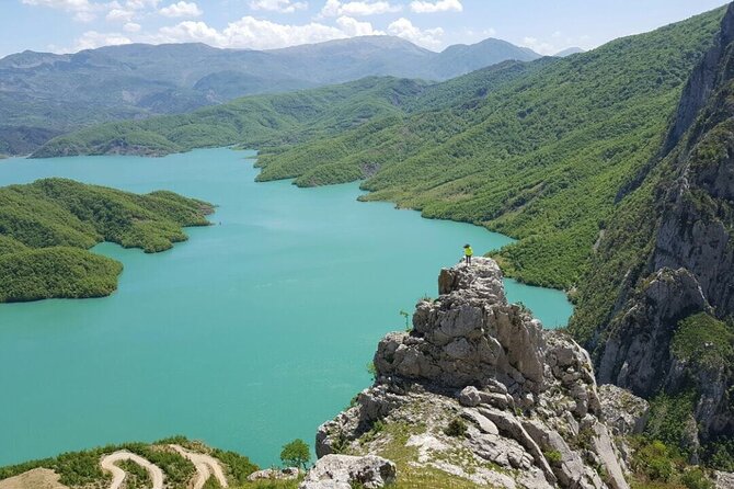 Tirane/Durres: Lake Bovilla & Kruja Castle with 4x4 Offroad Tour - Three Hours on Gamti Mountain