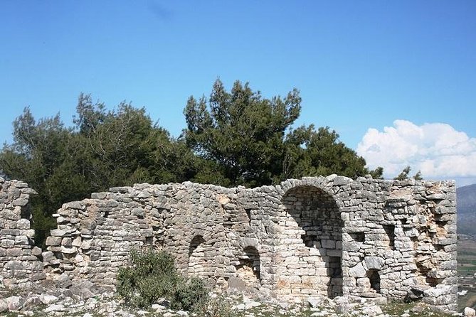 Tour of Saranda - What the guide adds to the experience