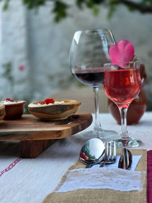 Traditional Food Tour,Dinner in a Local Garden(Eat as local) - Sitting beneath vines and roses