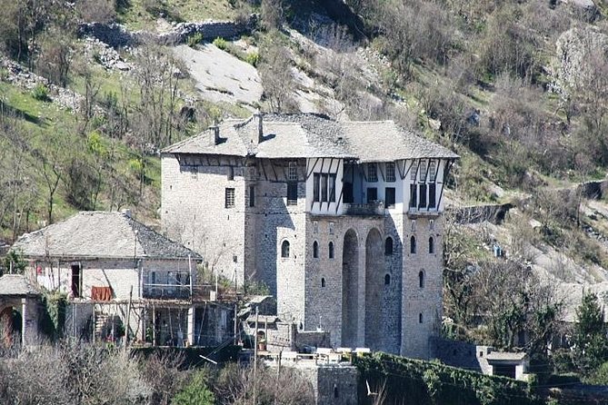 Visit the City of Gjirokastra - Who will enjoy this half-day outing
