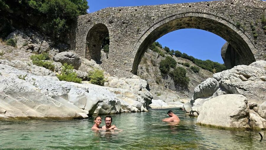 Vlorë: Brataj Bridge , Nivica Canyon & Peshtura Waterfall - The essential facts at a glance