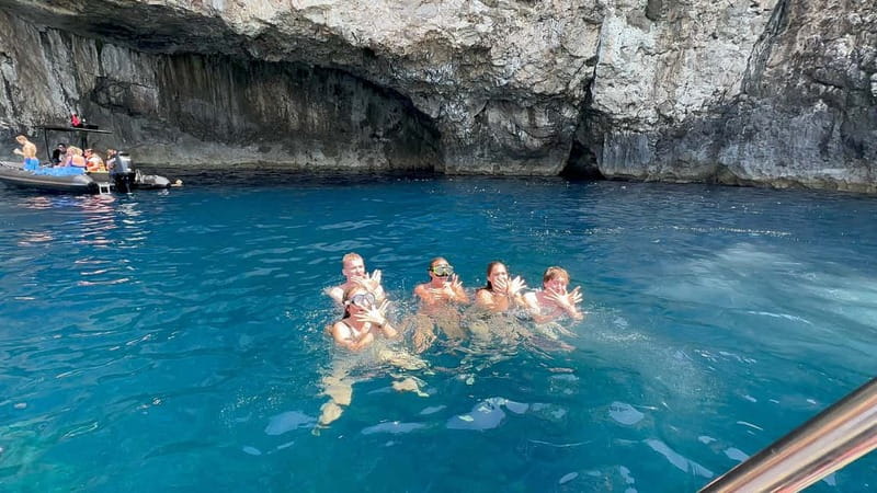 Vlore: Private Speedboat Tour to Haxhi Ali Cave - The 20-minute ride back to Vlorë