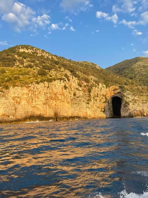 Vlore: Private Speedboat Tour to Sazan-Karaburun Marine Park - What the private group format changes