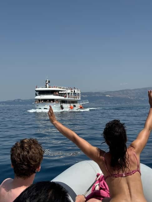 Vlorë: Sazan Island & Haxhi Ali Cave Speedboat Experience - Key points to know before you go